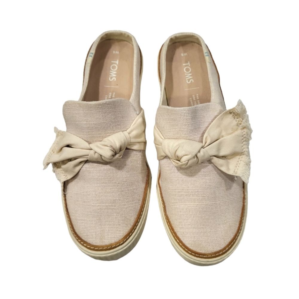 EUC Toms women's Heritage Canvas Sunrise Bow Slip on Mules, tan, W6